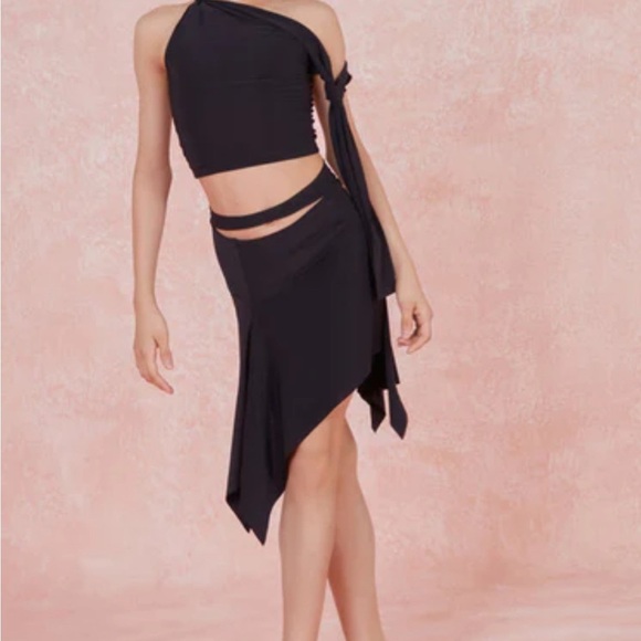 Black Asymmetrical Two-Piece dance Set - Picture 3 of 6
